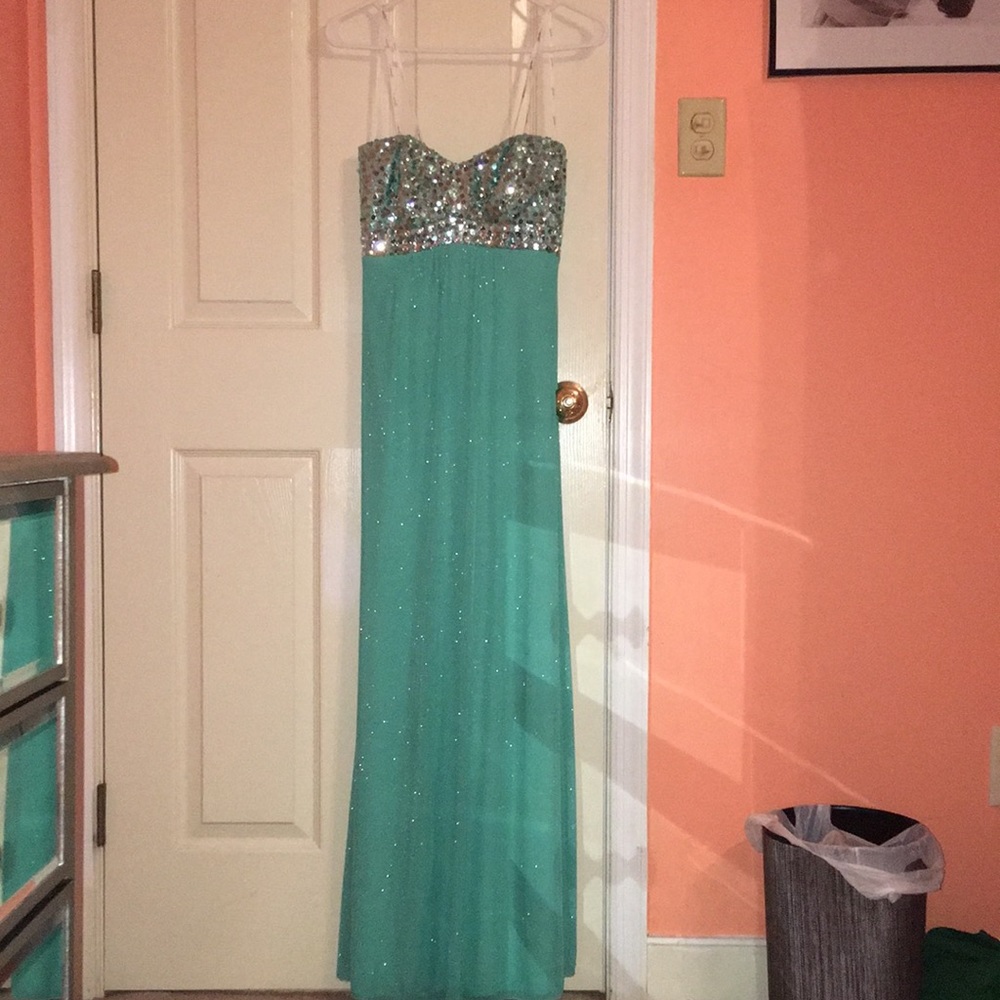 Prom dress